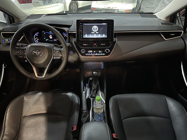 TOYOTA豐田 COROLLA ALTIS HYBRID  第5張相片