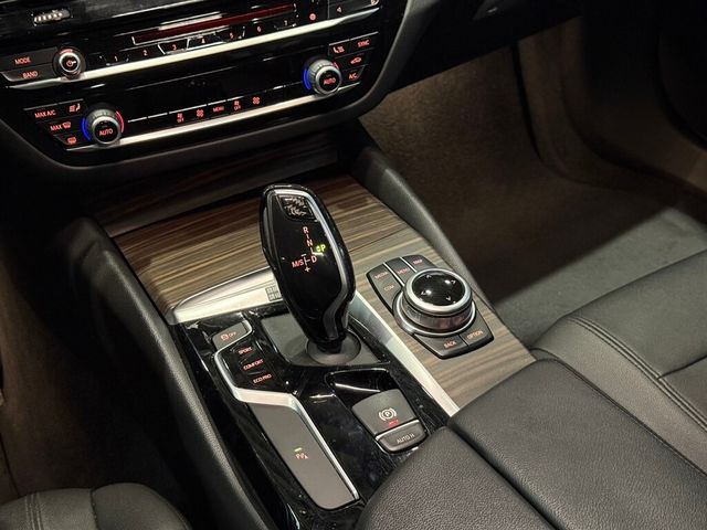 BMW寶馬 520D  第8張相片