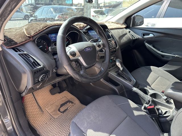 FORD福特 FOCUS  第8張相片