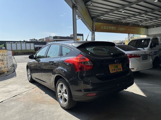 FORD福特 FOCUS  第11張相片
