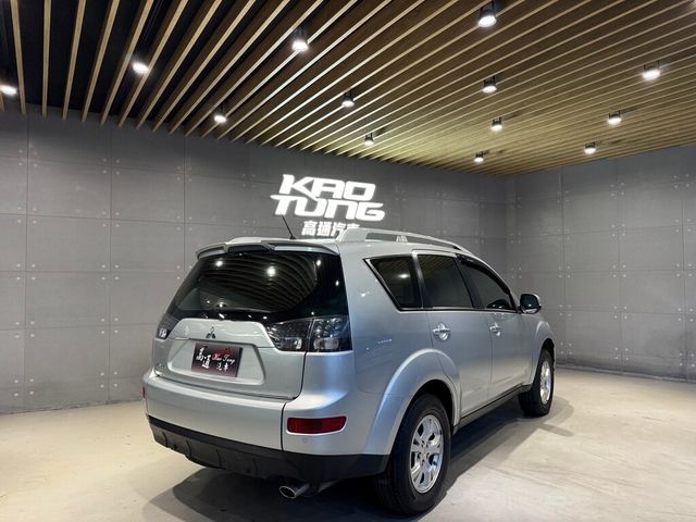 MITSUBISHI三菱 OUTLANDER  第3張相片