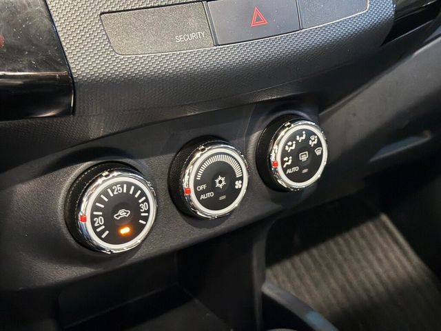MITSUBISHI三菱 OUTLANDER  第11張相片