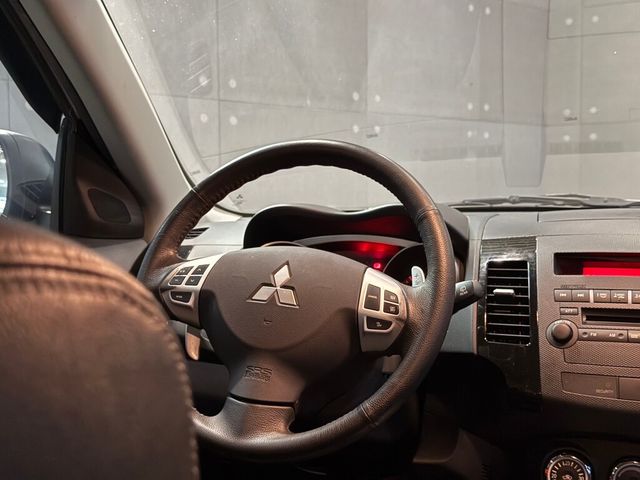 MITSUBISHI三菱 OUTLANDER  第15張相片