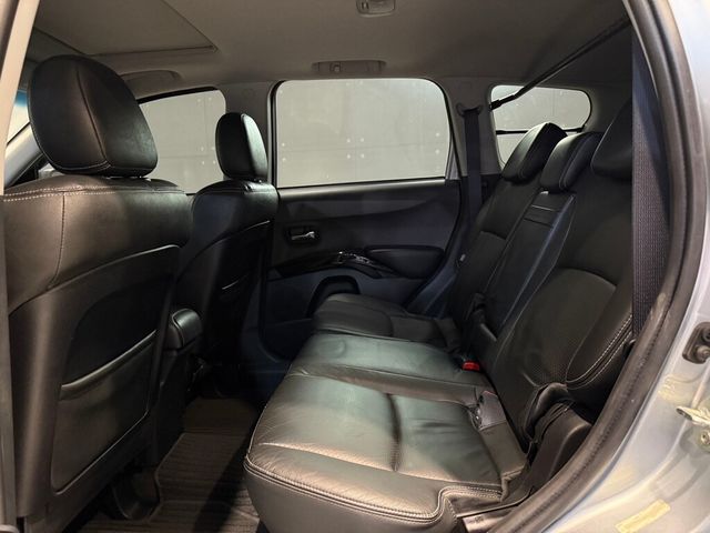 MITSUBISHI三菱 OUTLANDER  第21張相片
