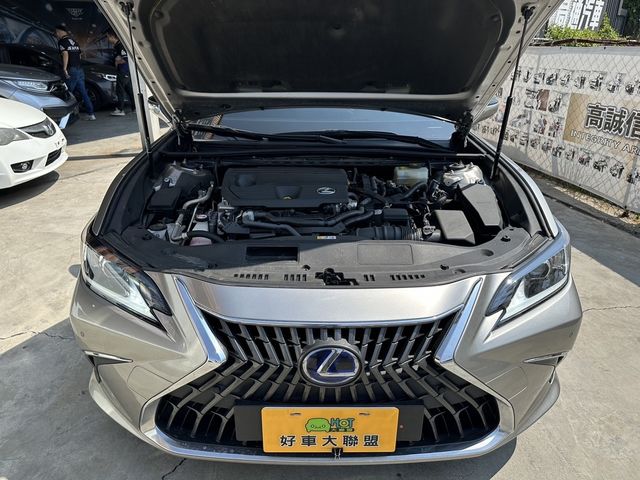 LEXUS凌志 ES300H  第6張相片