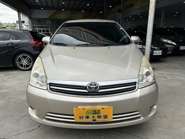 TOYOTA豐田 WISH  第3張相片