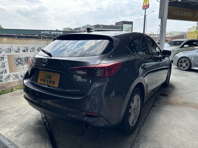 MAZDA馬自達 MAZDA 3  第2張相片