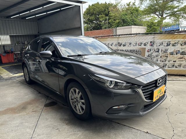 MAZDA馬自達 MAZDA 3  第7張相片