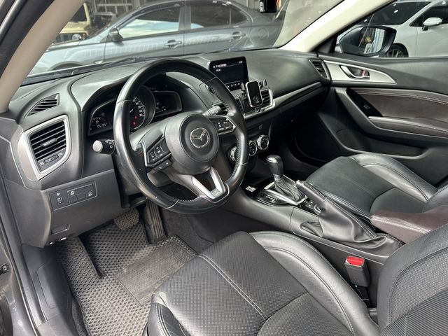 MAZDA馬自達 MAZDA 3  第9張相片