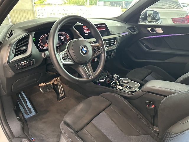 BMW寶馬 118I  第8張相片