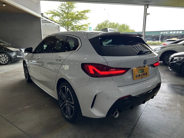BMW寶馬 118I  第11張相片