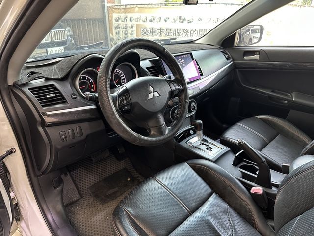 MITSUBISHI三菱 LANCER IO  第8張相片