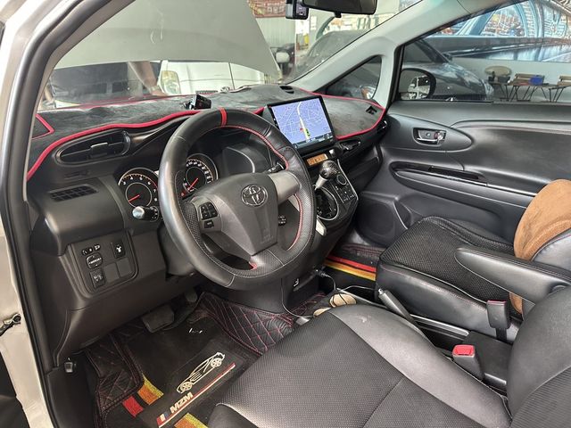 TOYOTA豐田 WISH  第8張相片