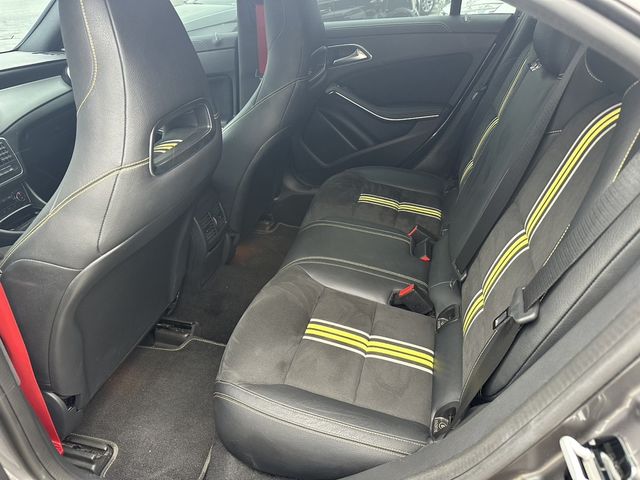 M-BENZ賓士 CLA250  第7張相片