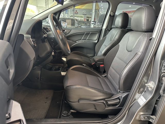 MITSUBISHI三菱 COLT PLUS  第9張相片