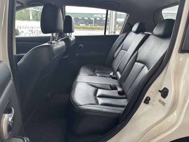 NISSAN日產 TIIDA  第10張相片