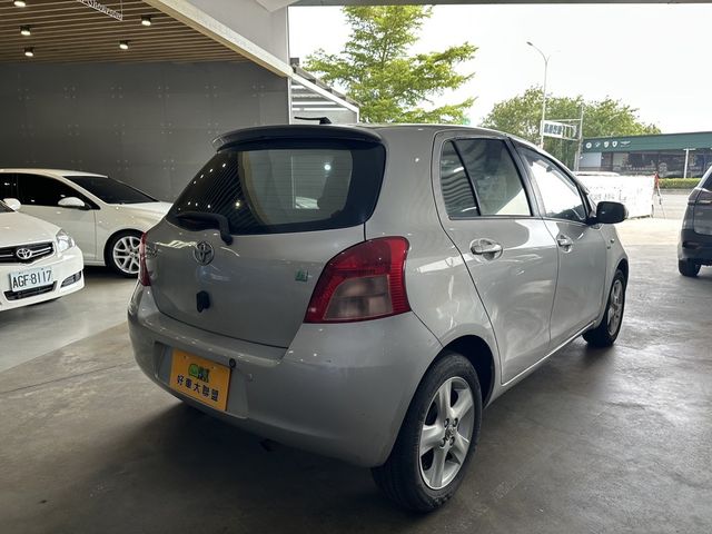 TOYOTA豐田 YARIS  第2張相片