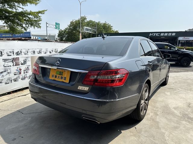 M-BENZ賓士 E250  第2張相片