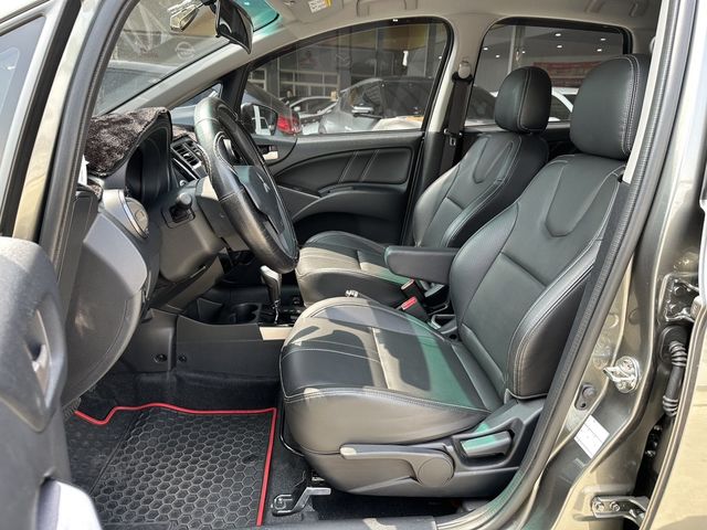 MITSUBISHI三菱 COLT PLUS  第9張相片