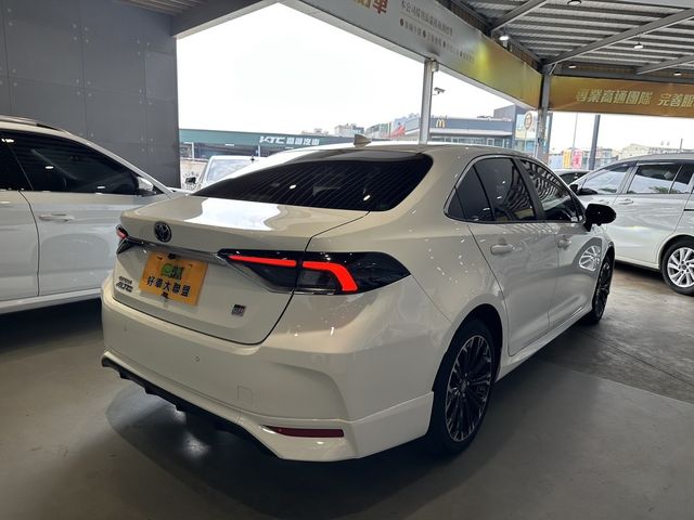 TOYOTA豐田 ALTIS  第2張相片