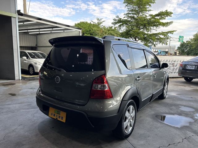 NISSAN日產 LIVINA  第2張相片
