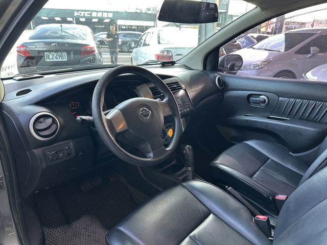 NISSAN日產 LIVINA  第8張相片