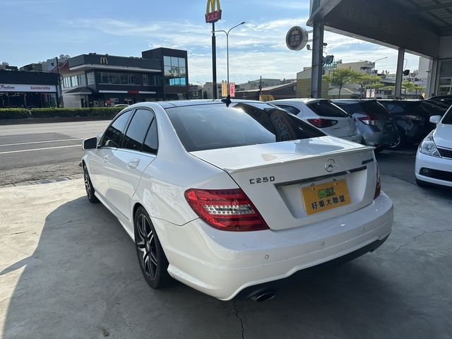 M-BENZ賓士 C250  第10張相片