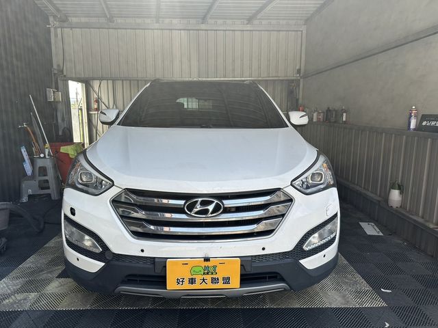 HYUNDAI現代 SANTA FE  第3張相片
