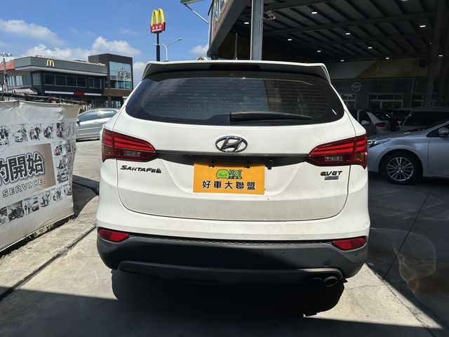 HYUNDAI現代 SANTA FE  第4張相片