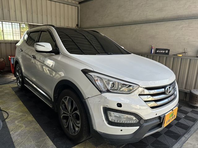 HYUNDAI現代 SANTA FE  第7張相片