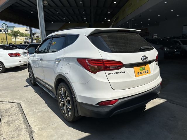 HYUNDAI現代 SANTA FE  第9張相片