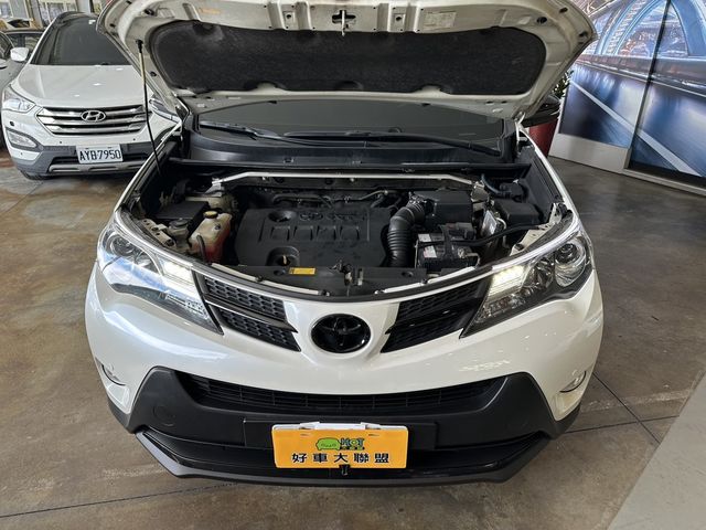 TOYOTA豐田 RAV4  第6張相片