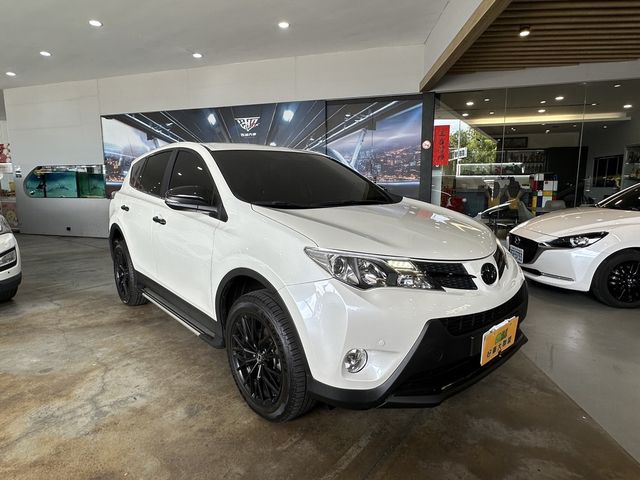 TOYOTA豐田 RAV4  第7張相片