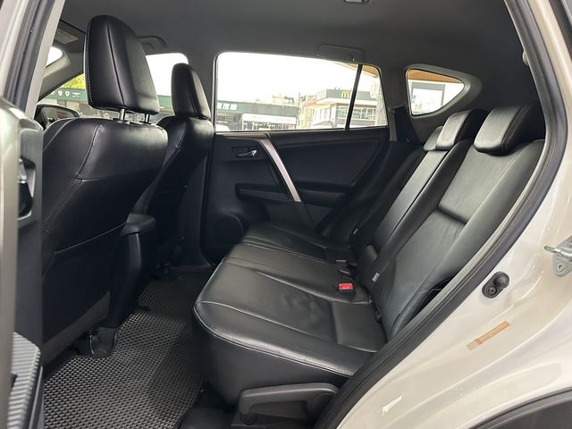 TOYOTA豐田 RAV4  第10張相片