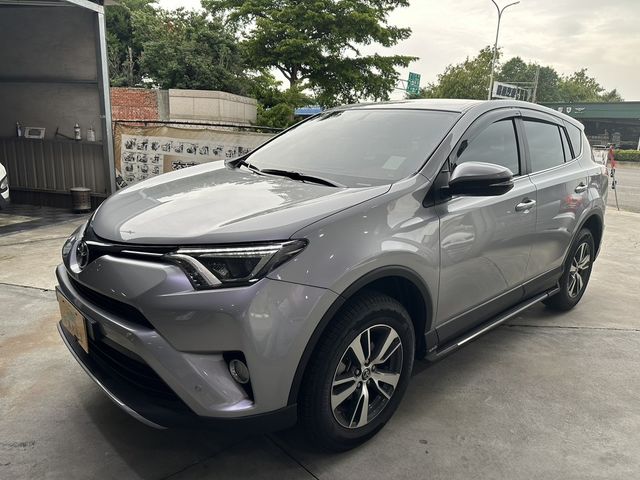 TOYOTA豐田 RAV4  第1張相片