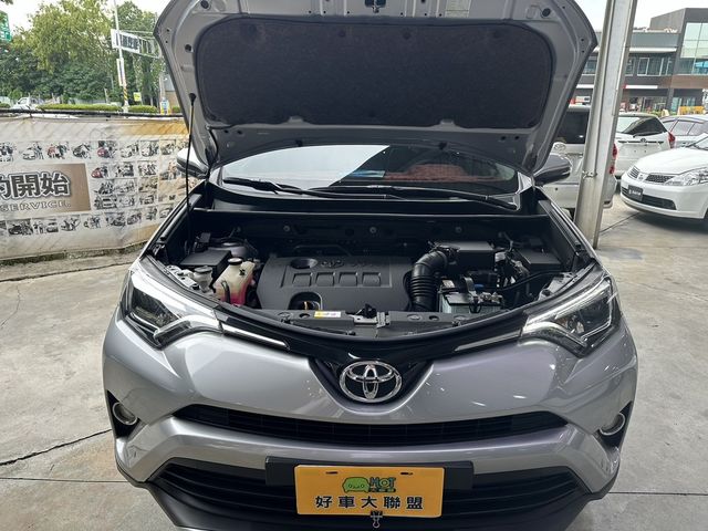 TOYOTA豐田 RAV4  第7張相片