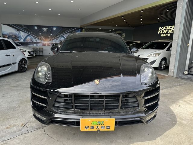 PORSCHE保時捷 MACAN TURBO  第3張相片