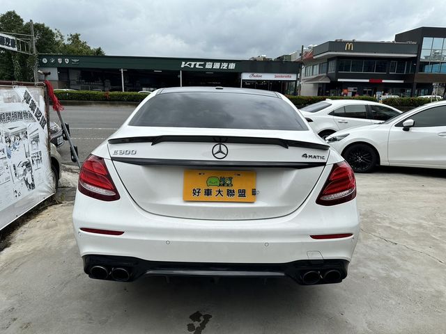 M-BENZ賓士 E300  第4張相片