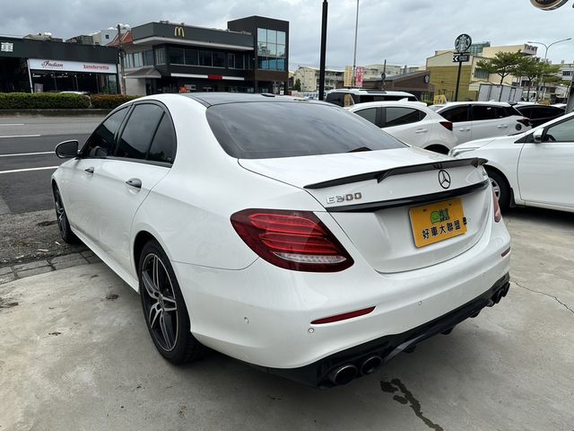 M-BENZ賓士 E300  第11張相片