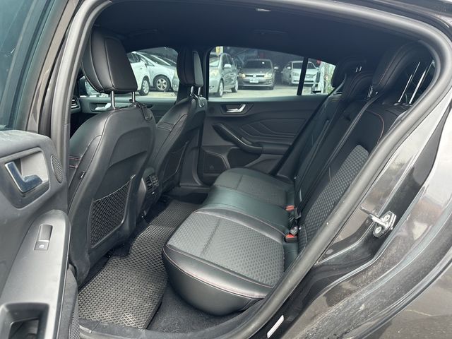 FORD福特 FOCUS  第10張相片