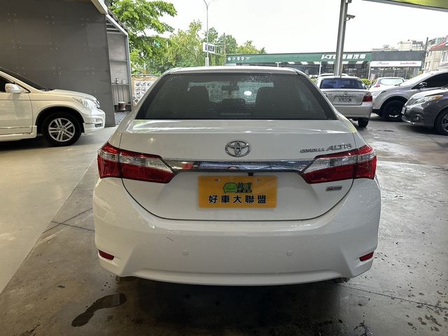 TOYOTA豐田 ALTIS  第4張相片