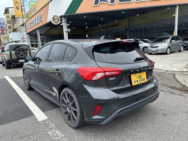 VOLKSWAGEN福斯 GOLF  第11張相片
