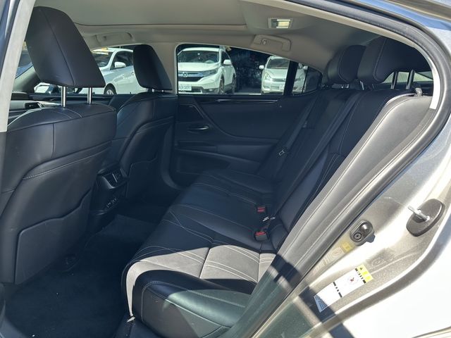 LEXUS凌志 ES250  第9張相片