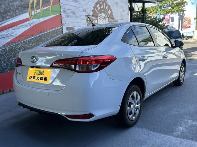 TOYOTA豐田 YARIS  第2張相片