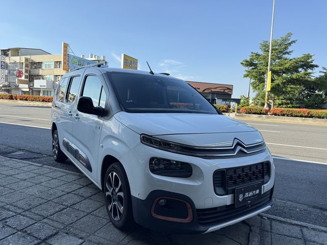 CITROEN雪鐵龍 BERLINGO  第4張相片