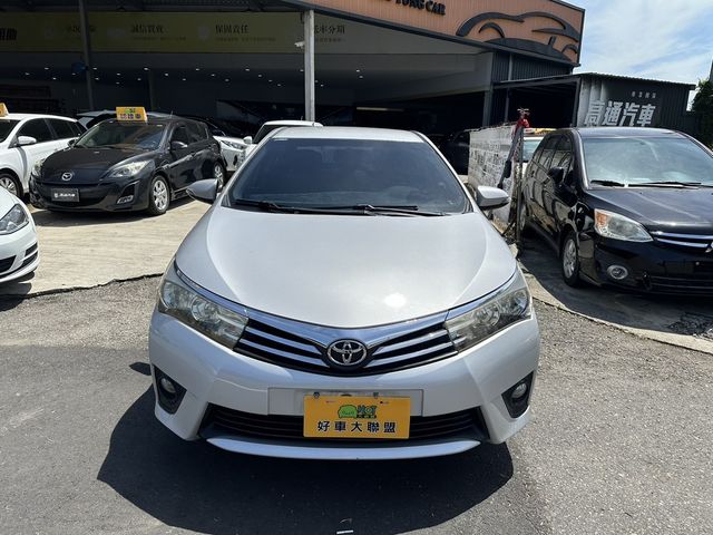 TOYOTA豐田 ALTIS  第3張相片