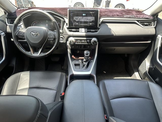 TOYOTA豐田 RAV4  第5張相片