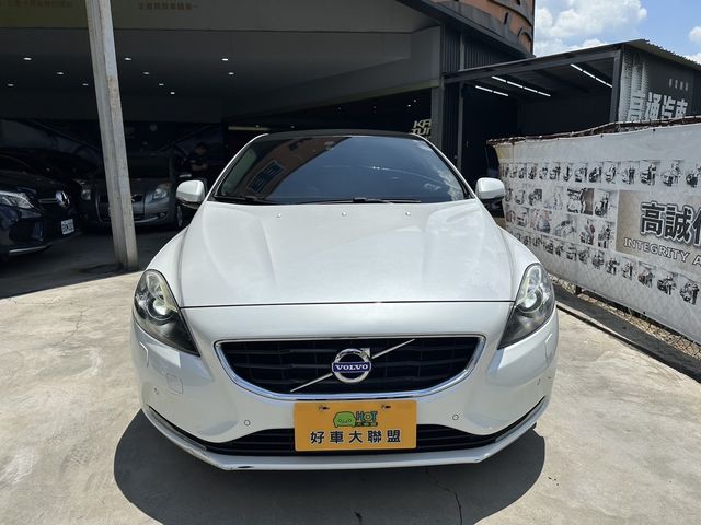 VOLVO富豪 V40  第3張相片