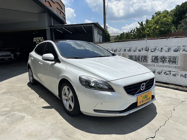 VOLVO富豪 V40  第7張相片