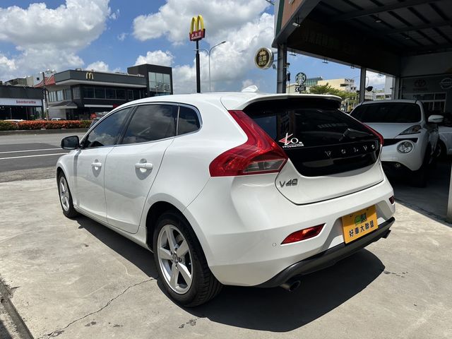 VOLVO富豪 V40  第11張相片